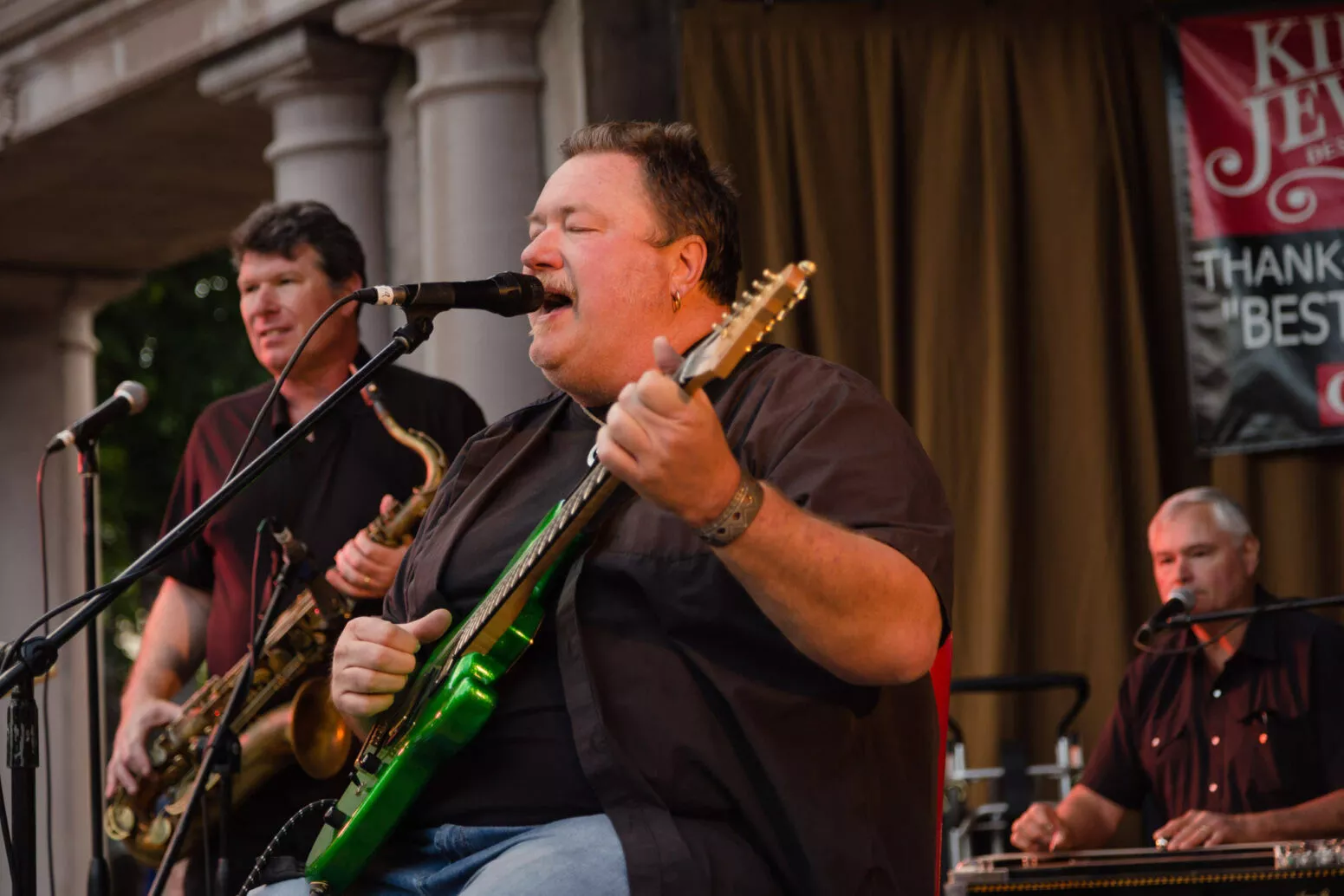 Big Mo performs with his band, Big Mo and The Full Moon Band, during Friday Night Concert, 2017.