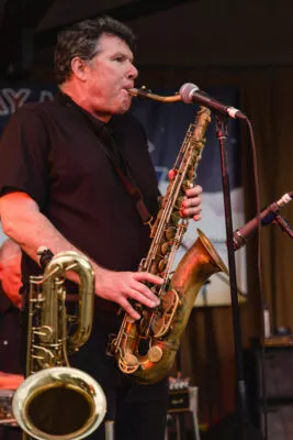 Donald Beaman  performs with his band, Big Mo and The Full Moon Band, during Friday Night Concert, 2017