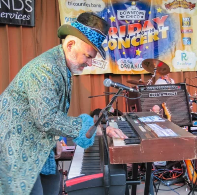 Glenn Tucker on keyboards as Gravybrain performs at Friday Night Concert